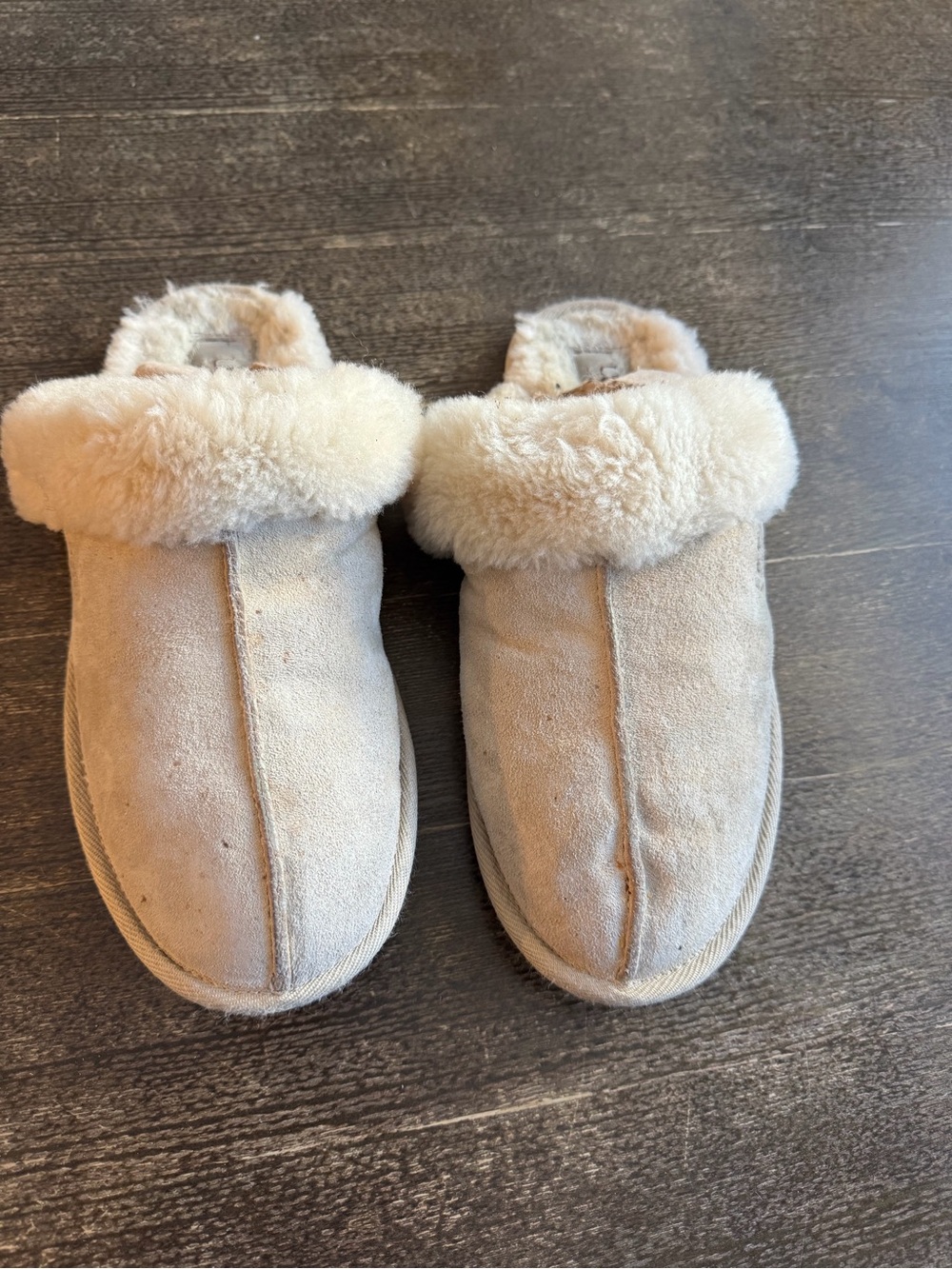 UGG Cozy Cream Shearling-Lined Slip-On Slippers Women’s 11